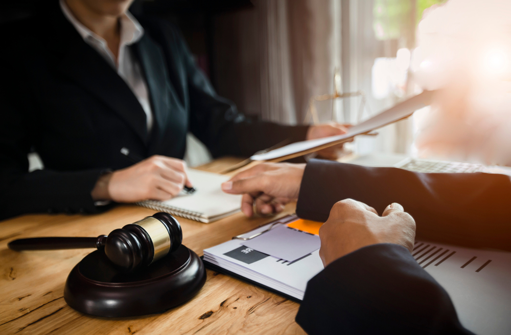 9 Reasons Why You Should Hire a Business Lawyer - Mitchell Law Firm